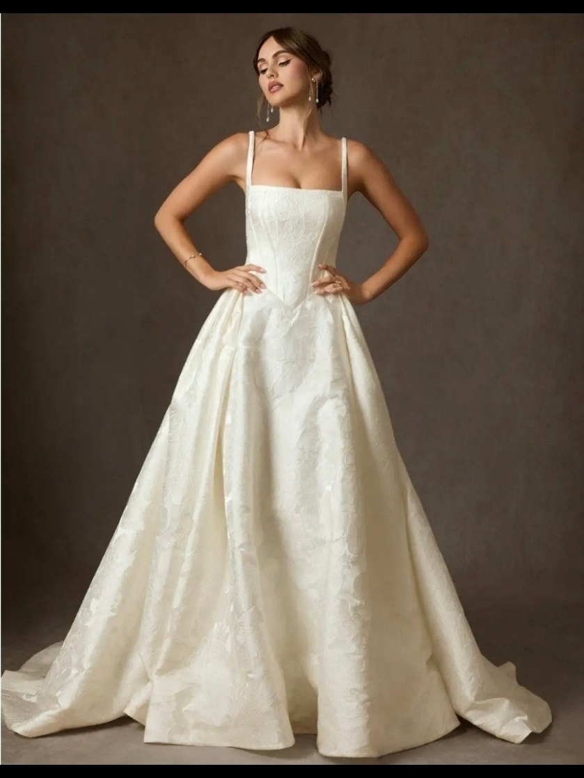 Azazie Delvina Basque Waist Ball Gown Wedding Dress Size 10nwt